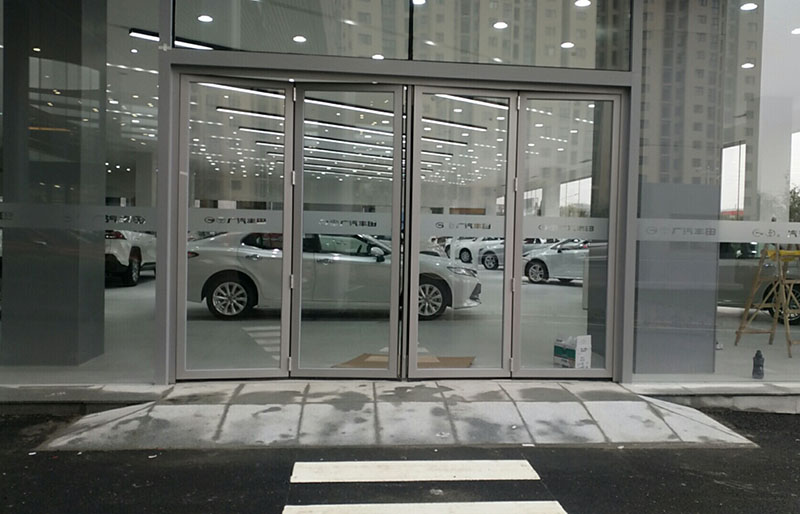 西安新豐泰汽車(chē)4S店自動(dòng)門(mén)/折疊門(mén)