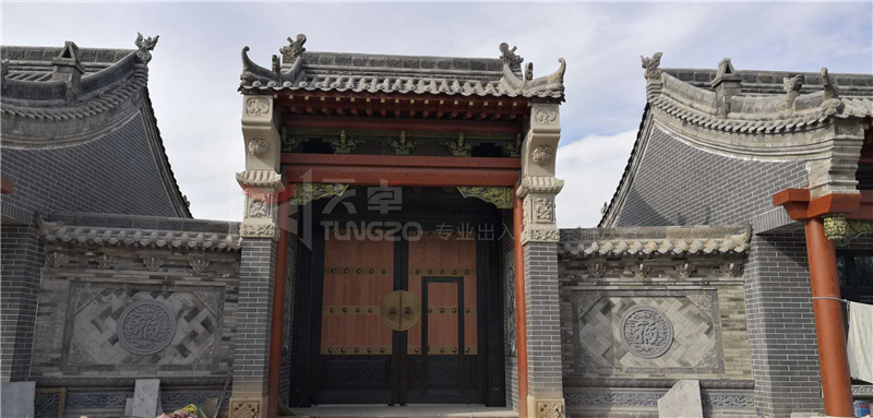 榆林農(nóng)村自建房庭院銅門，中式磚混仿古別墅